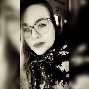 Meet your Posher, Joanie